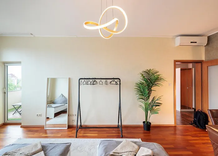 86Qm - 3 Rooms - Central - Rhm Apartments